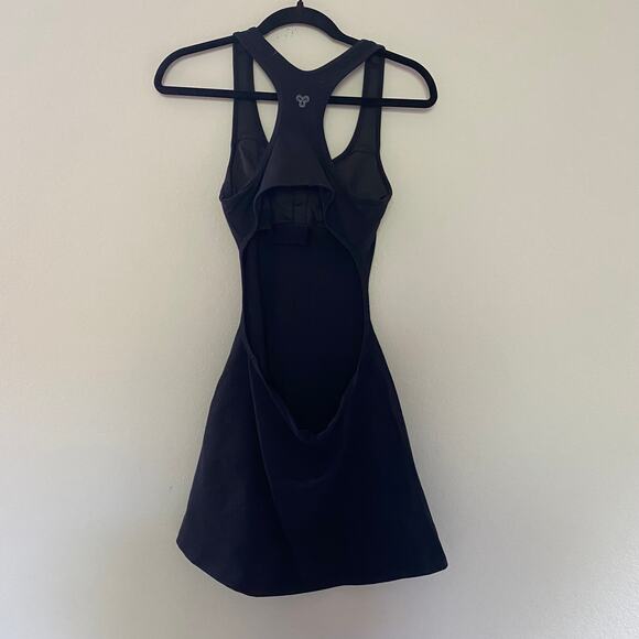 Tna LIFE Surpass Sports Dress in Black sz Medium - Picture 3 of 7
